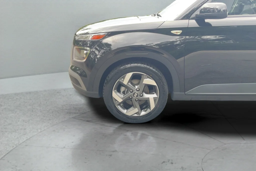 2025 Hyundai Venue SEL - Photo 36