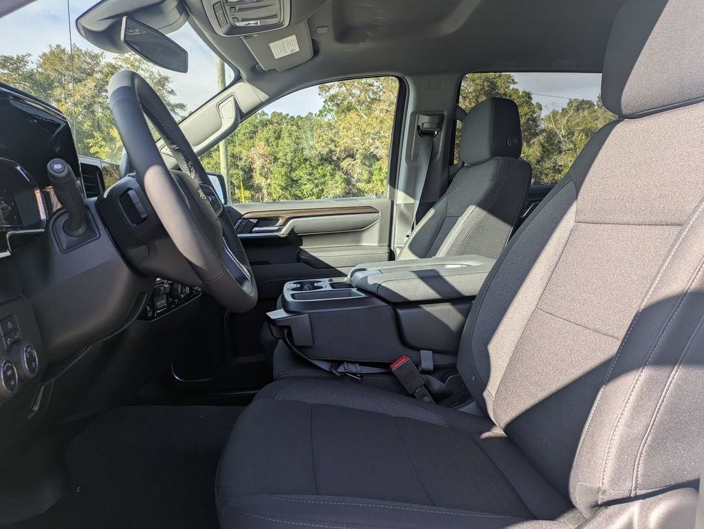 2025 Chevrolet Silverado 1500 LT - Photo 15