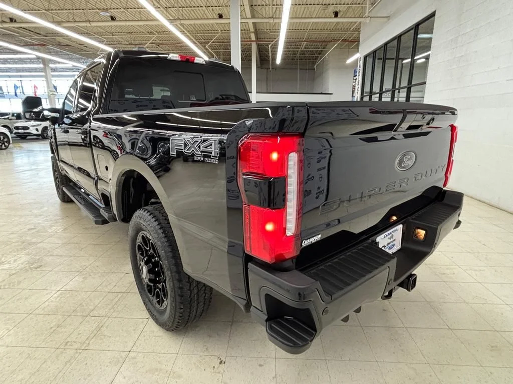 2026 Ford F-350 Super Duty Lariat - Photo 6
