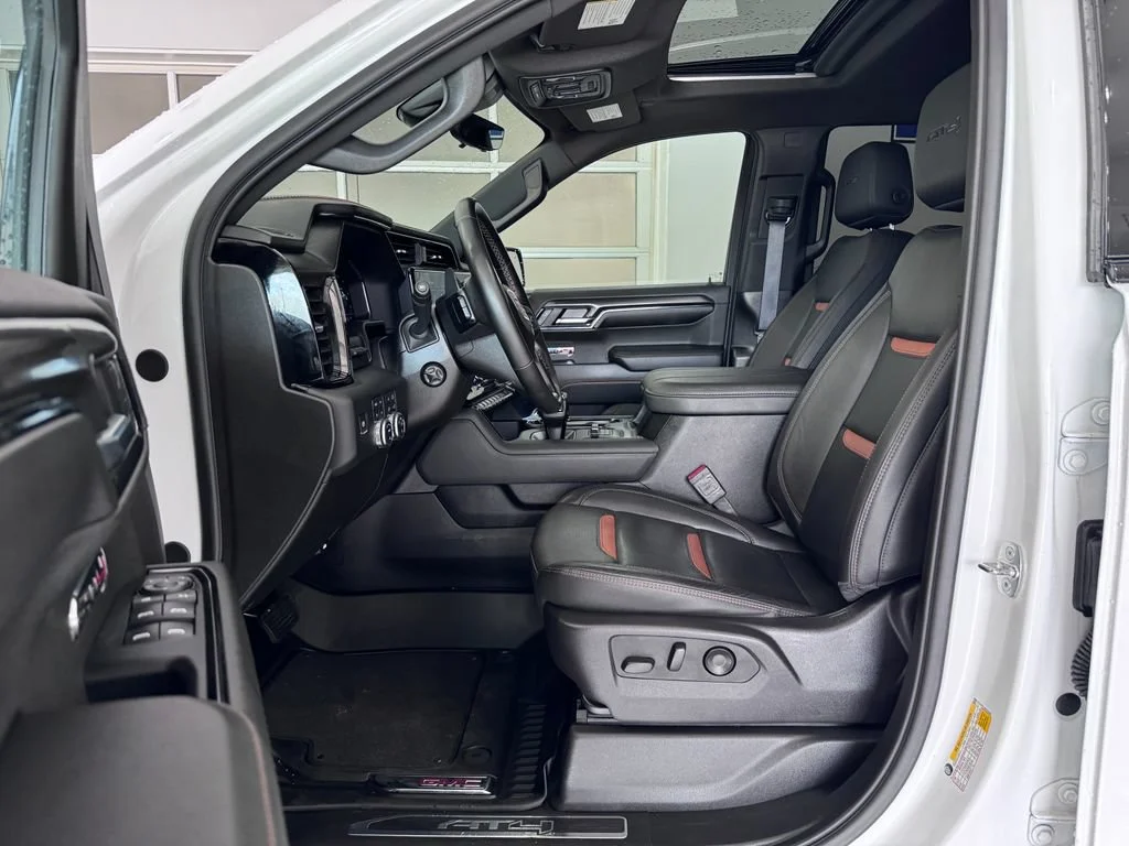 2024 GMC Sierra 1500 AT4 - Photo 11
