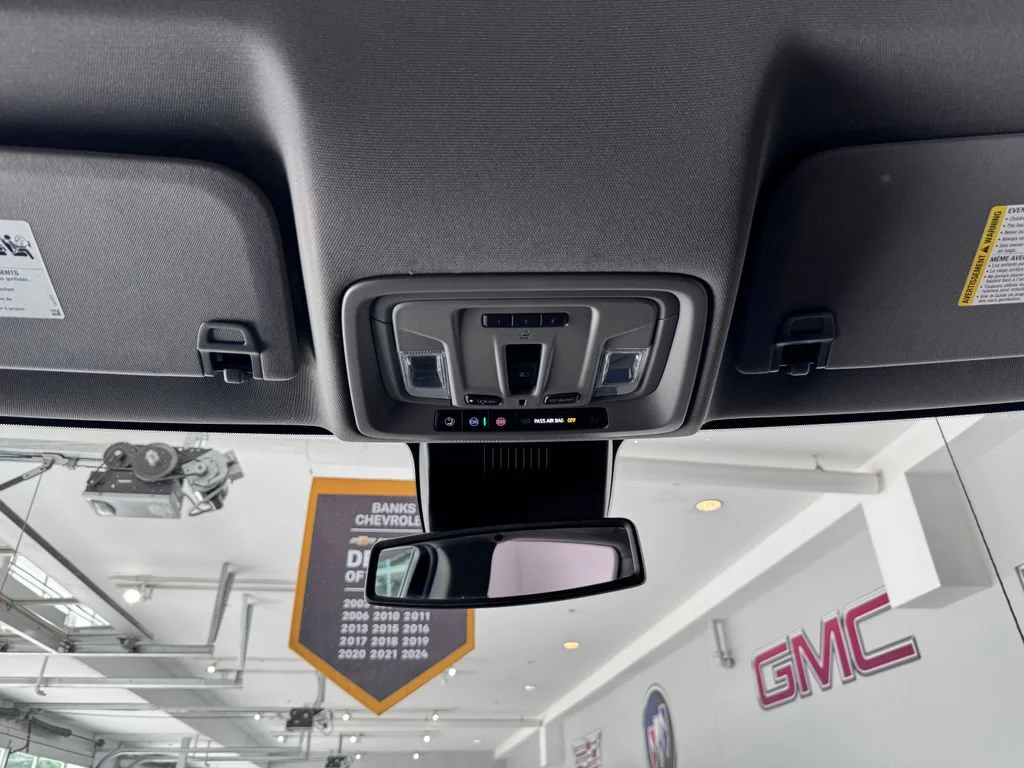 2023 Chevrolet Silverado 1500 LTZ - Photo 28