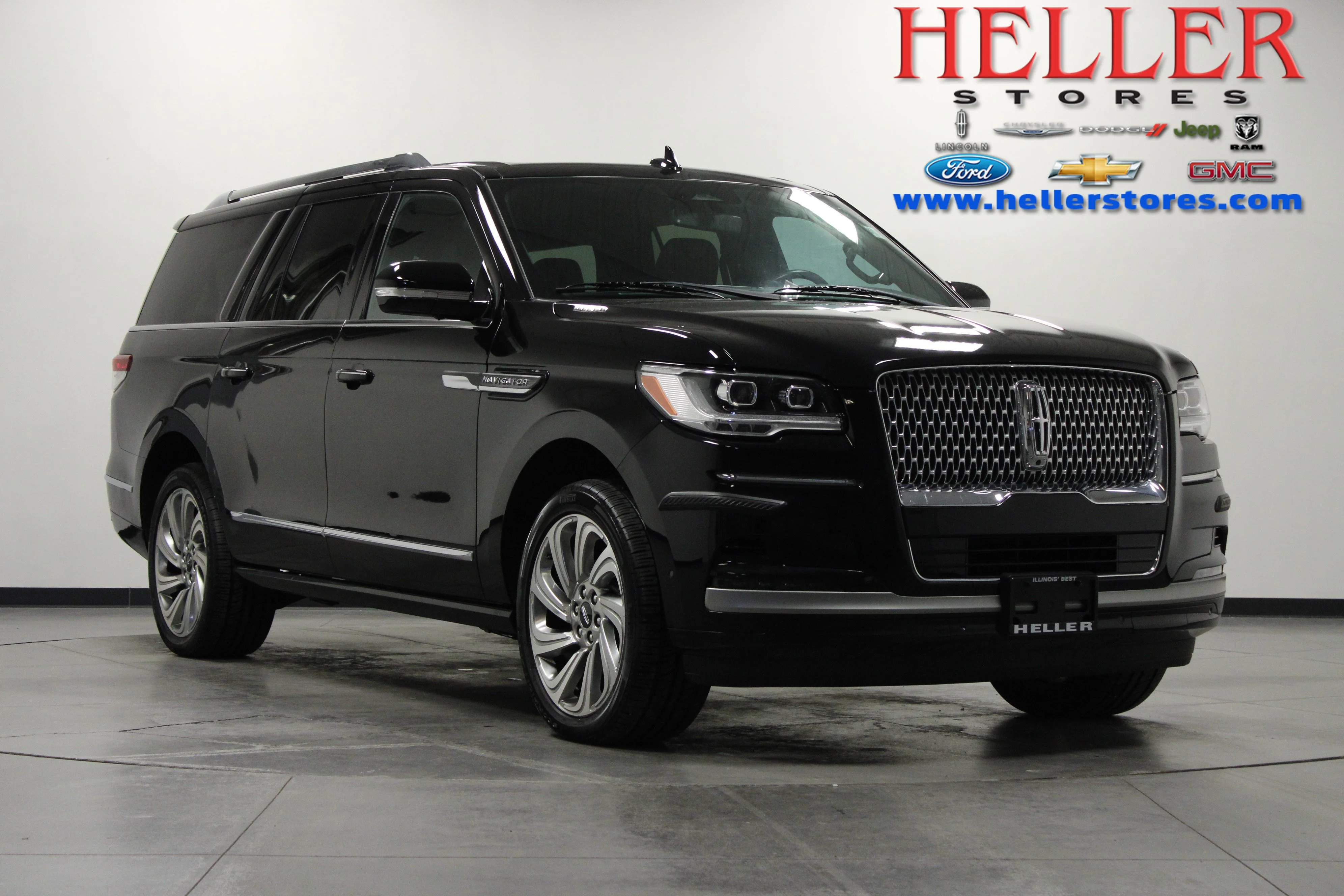 Used 2024 Black Metallic Lincoln Premiere image 1