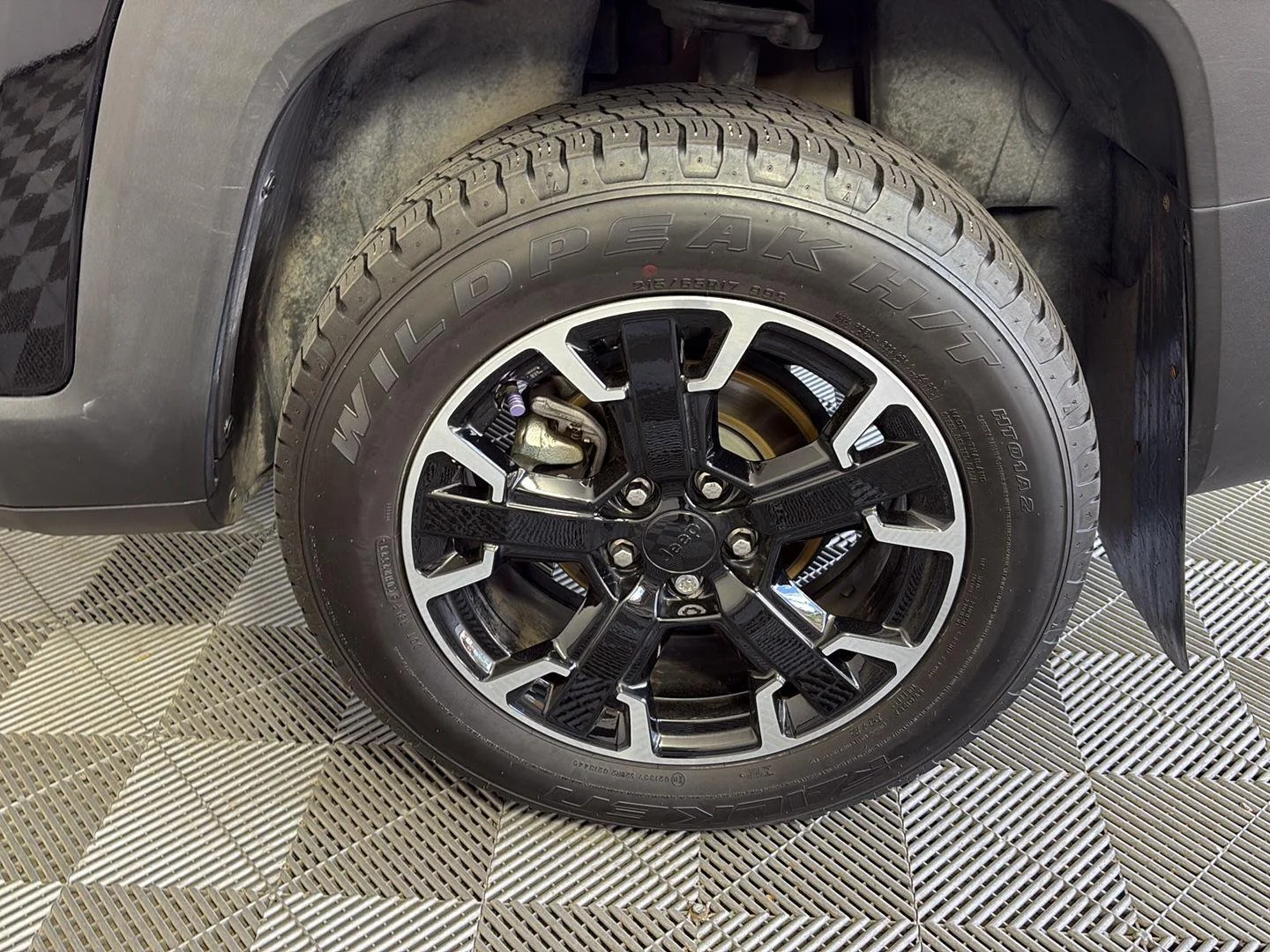Used 2023 Black Clearcoat Jeep Trailhawk image 16