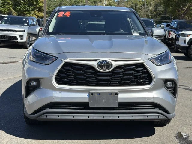 Used 2024 Silver Toyota LE image 15