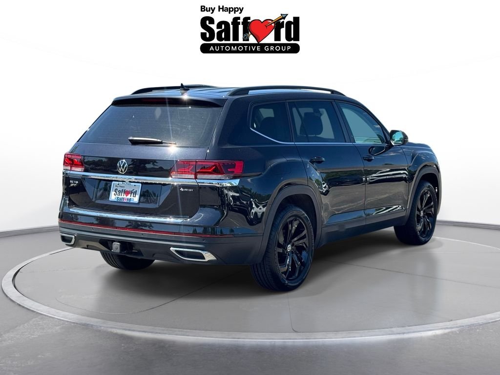 2023 Volkswagen Atlas SE w/Tech - Photo 8