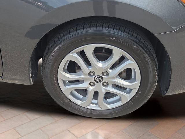 Used 2017 Graphite Toyota Base image 19