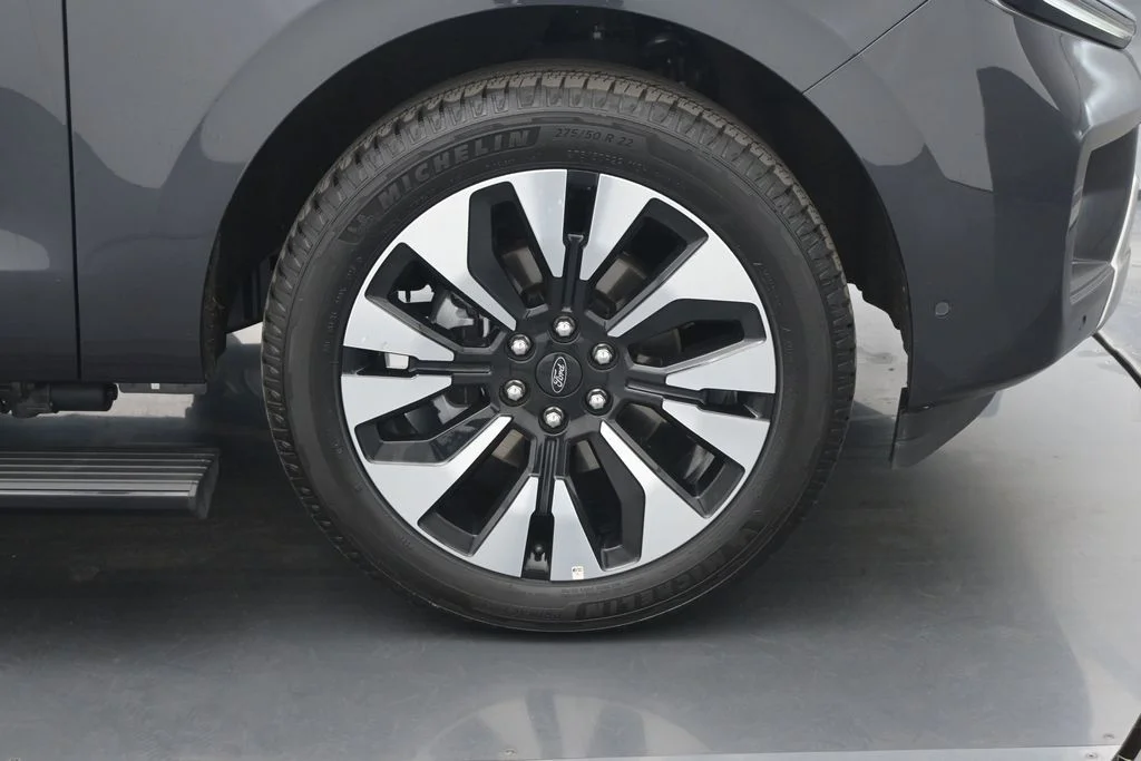 Certified Used 2025 Gray Ford Platinum image 28