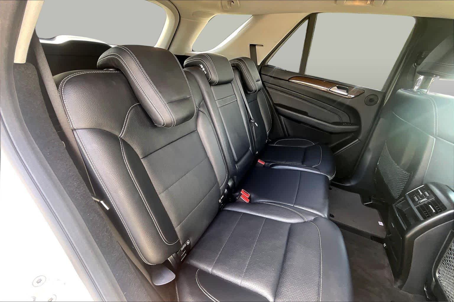 Used 2014 Polar White Mercedes-Benz ML 350 image 19