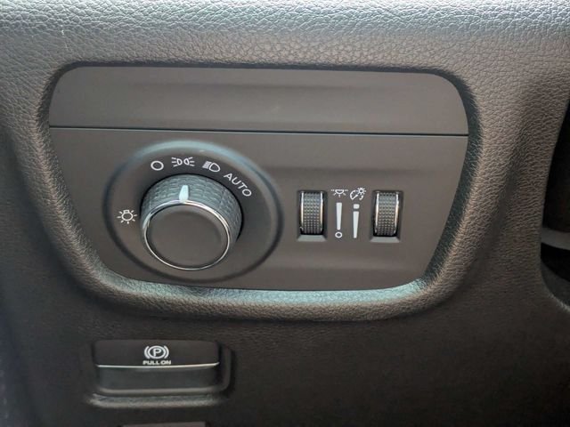 Used 2023 Red Jeep Laredo image 24