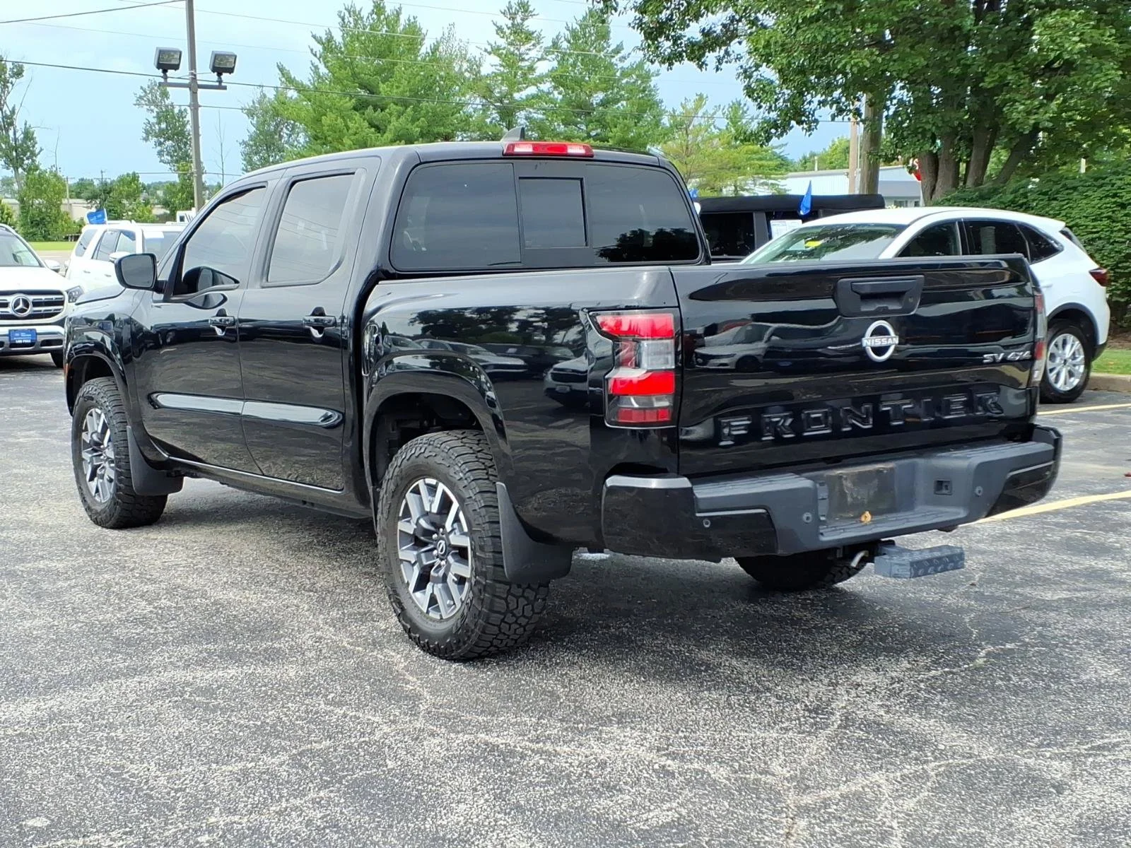 Used 2022 Black Nissan SV image 6
