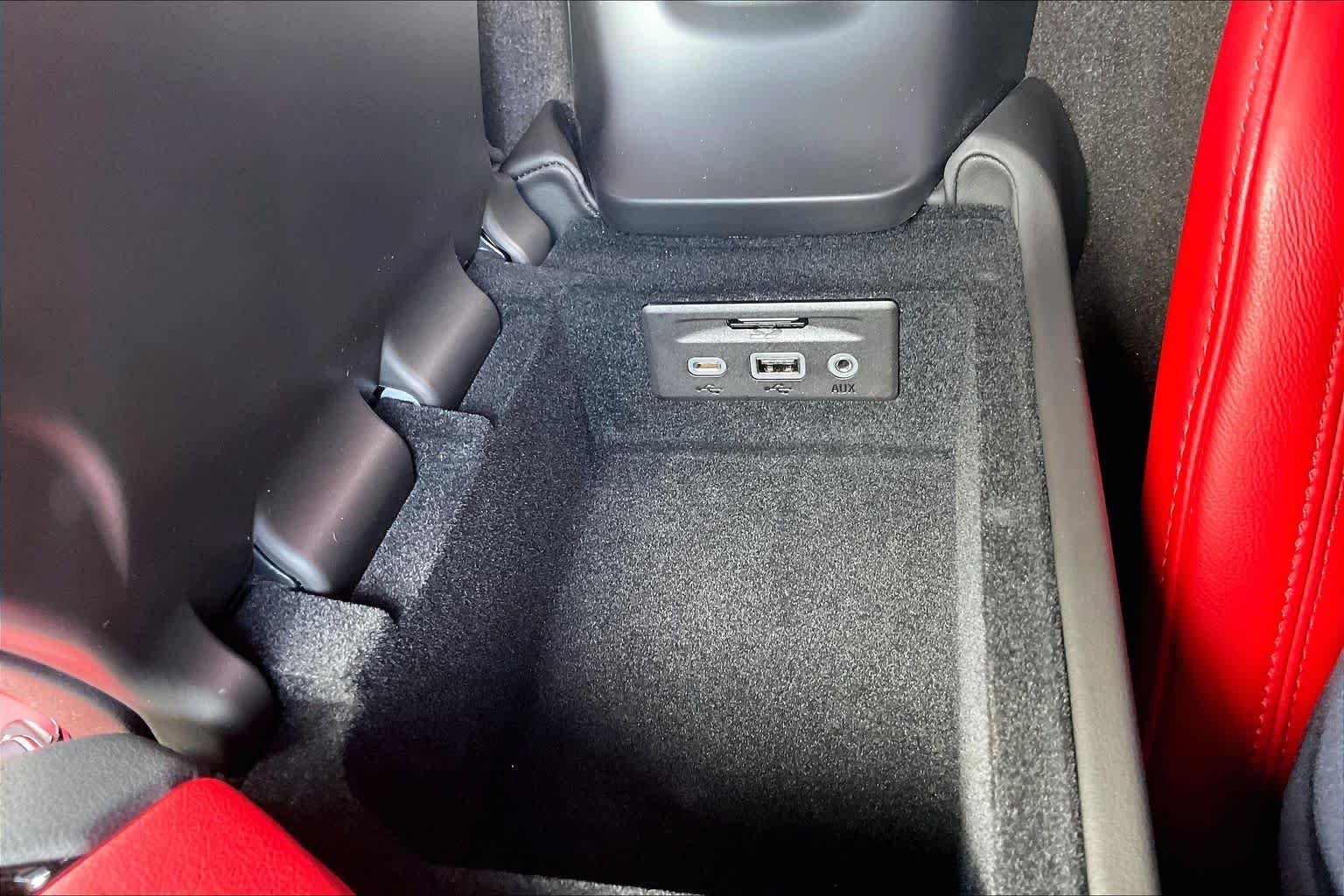 2023 Chevrolet Corvette 2LT - Photo 33
