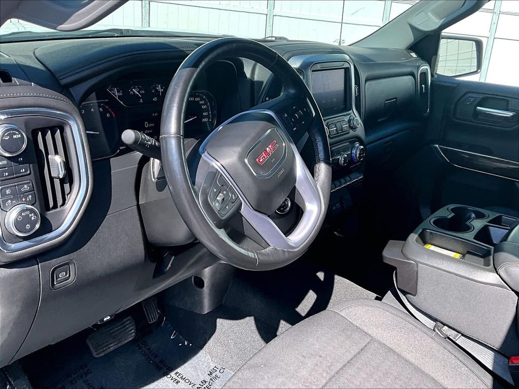 Used 2021 White GMC Elevation image 8