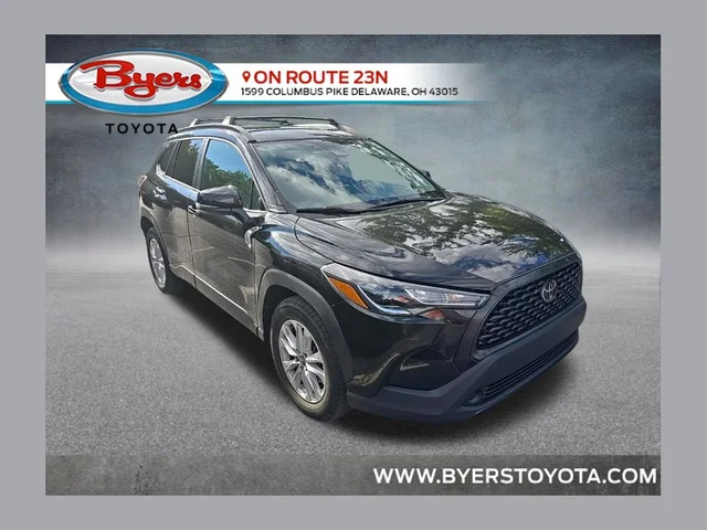 2023 Toyota Corolla Cross LE FWD photo