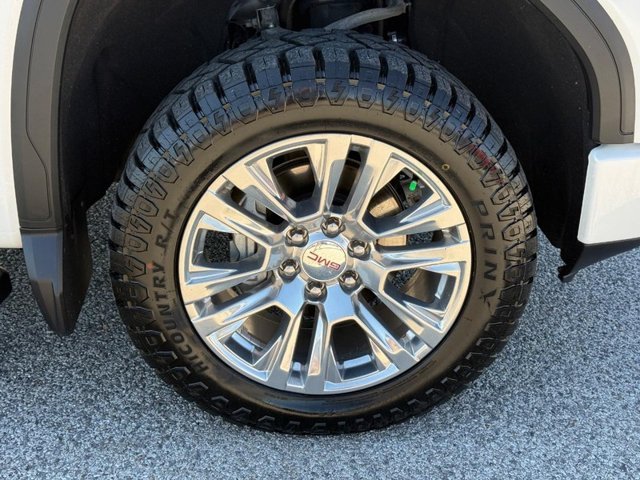 Used 2021 WHITE FROST TRICOAT GMC Denali image 7