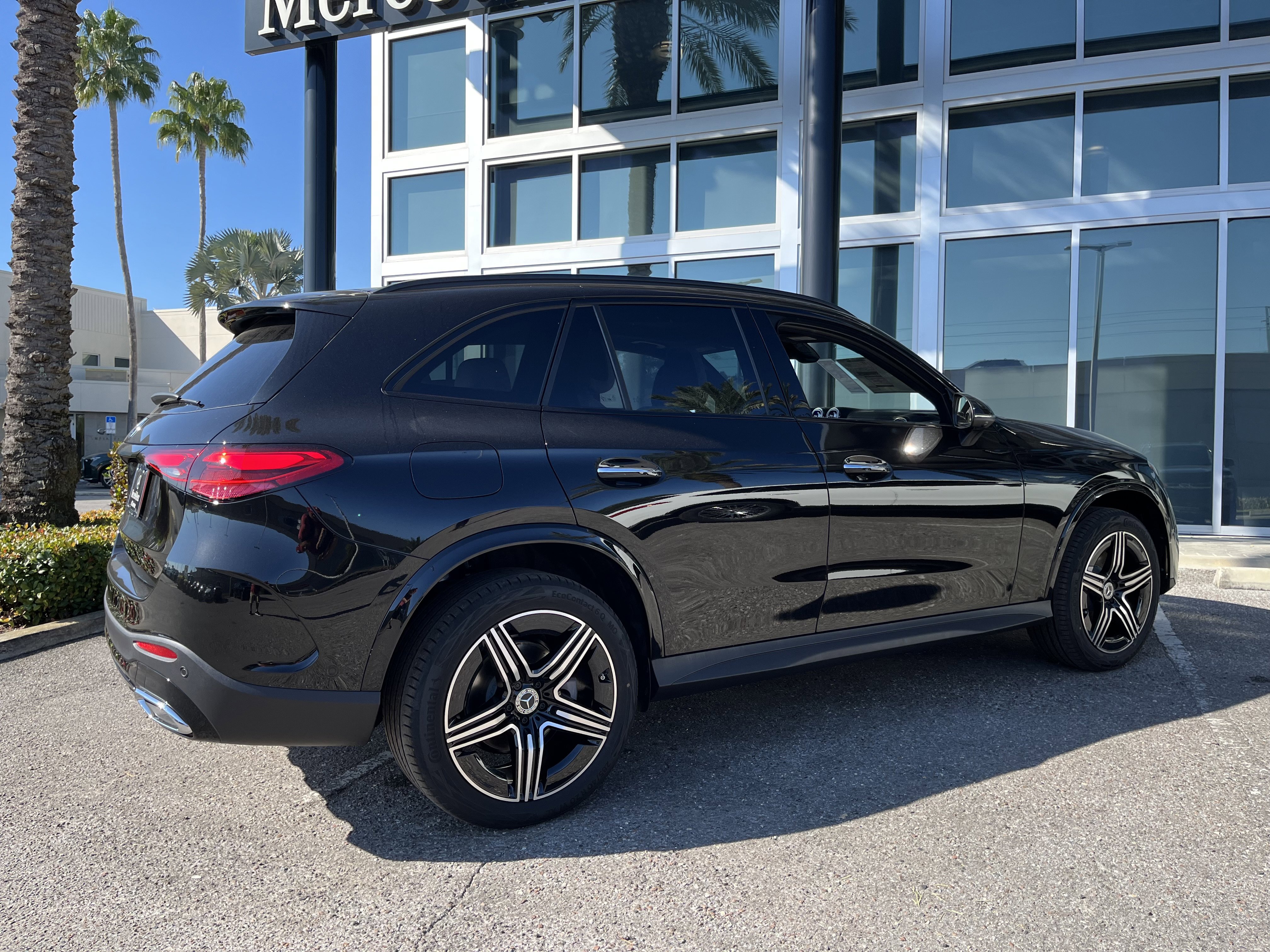New 2026 Obsidian Black Metallic Mercedes-Benz GLC 300 image 7