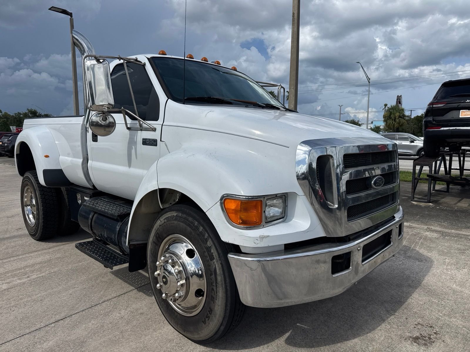 Used 2004 White Ford XLT image 7