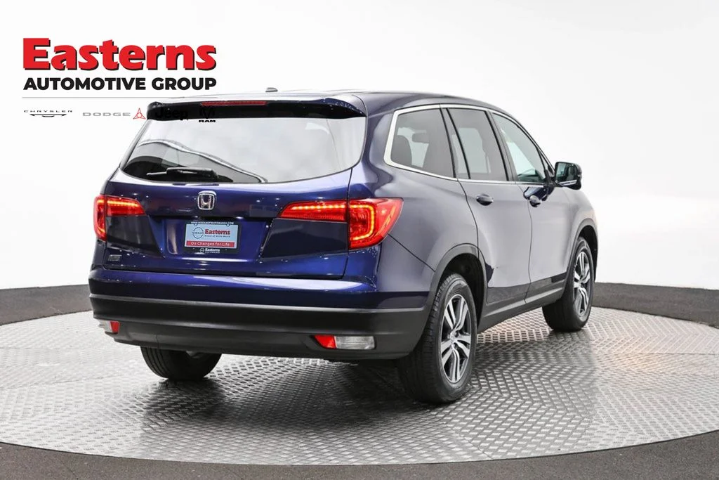 Used 2017 Blue Honda EX-L image 4