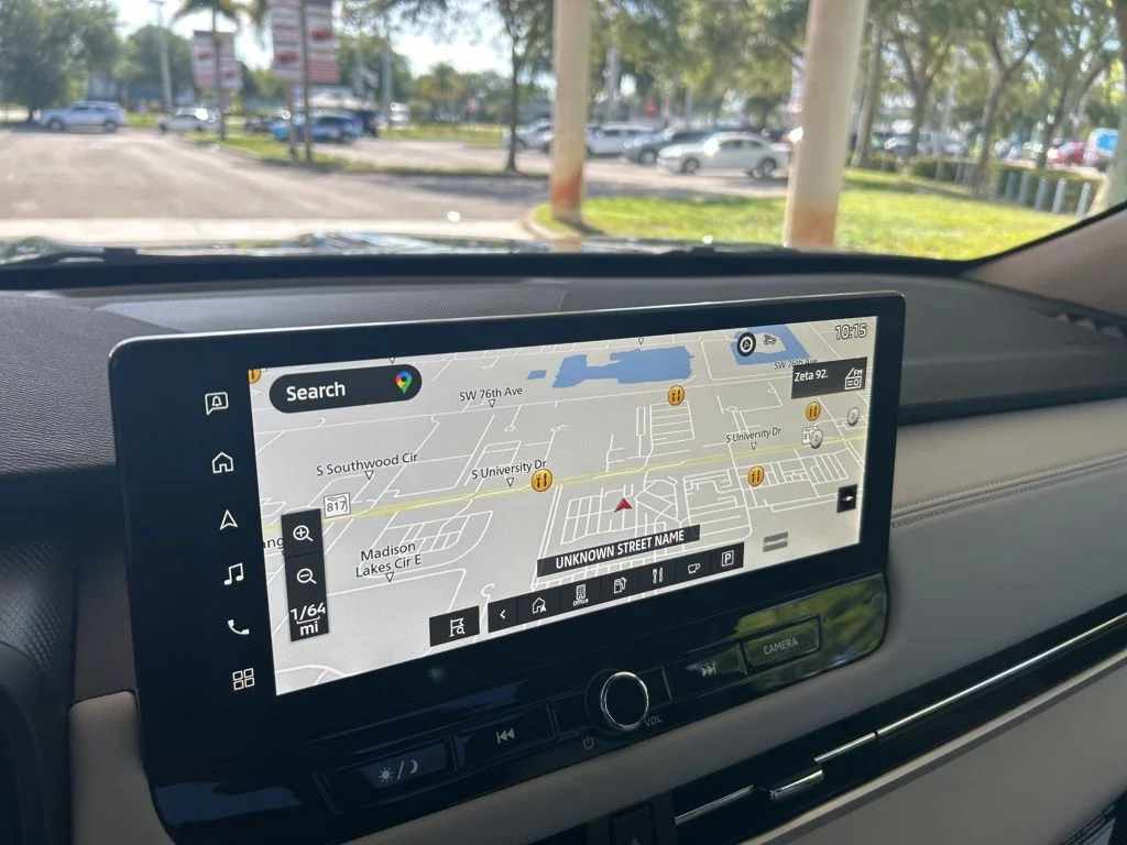 2025 Mitsubishi Outlander SEL Platinum Edition - Photo 12