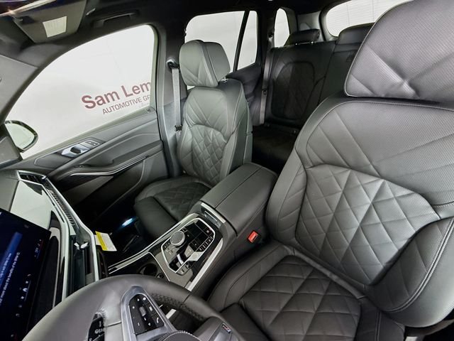 New 2026 Black Sapphire Metallic BMW xDrive40i image 22