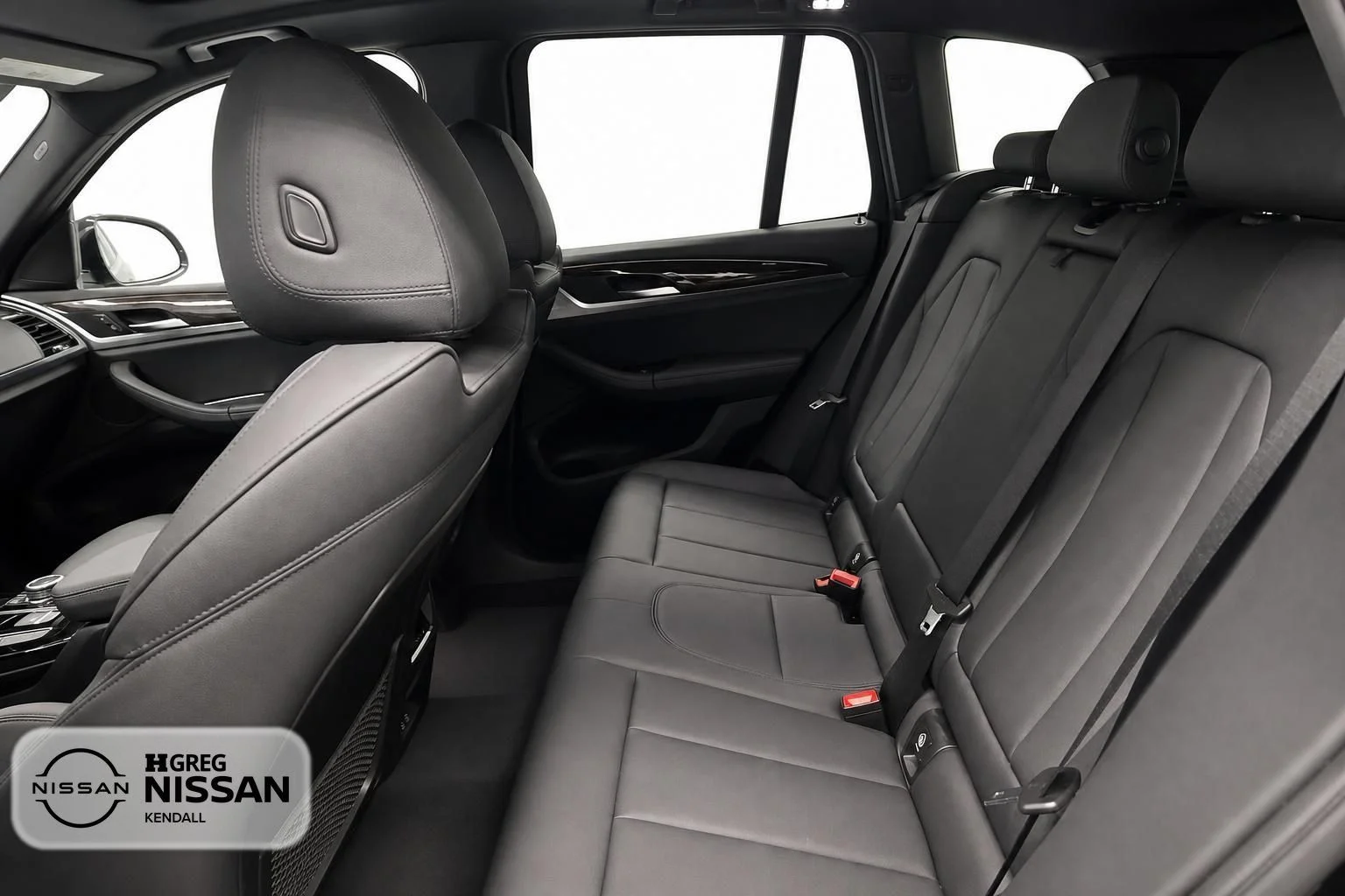 Used 2021 Black BMW xDrive30i image 12