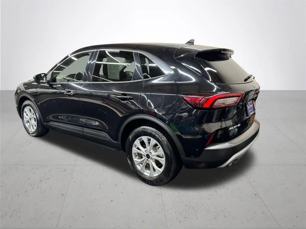 Used 2024 Black Ford Active image 4