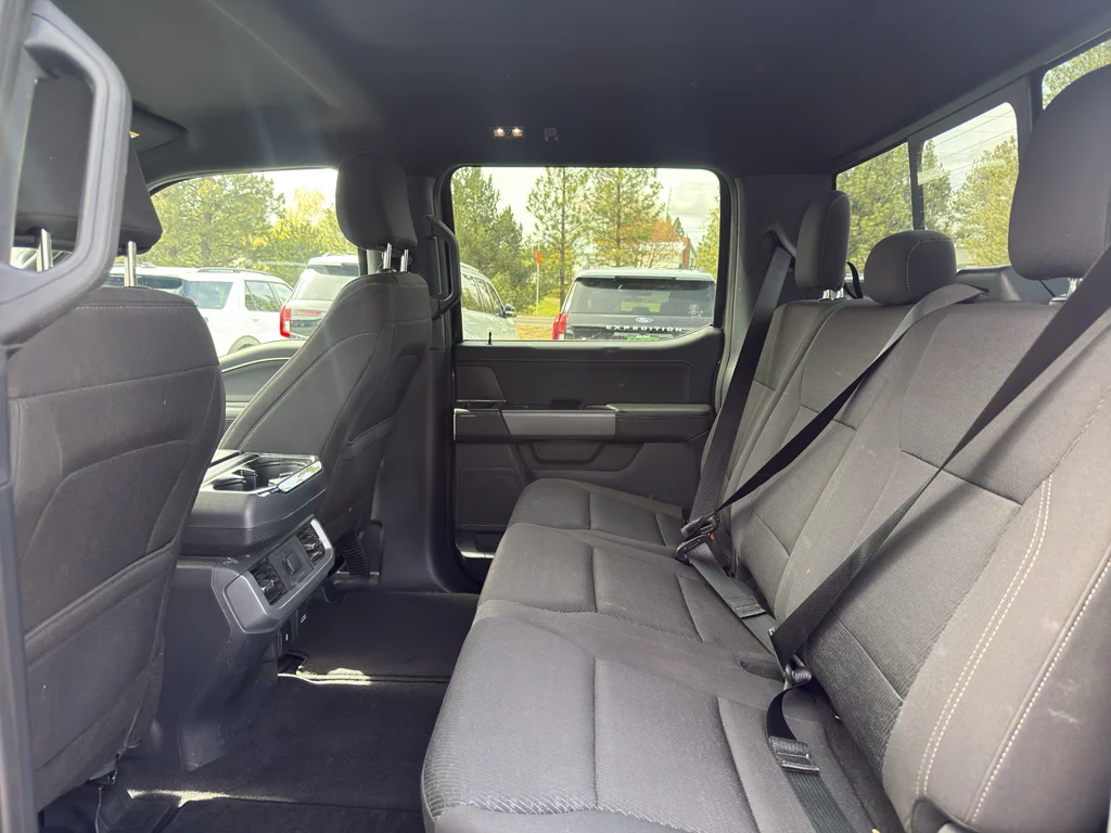 Used 2025 Gray Metallic Ford XLT image 13