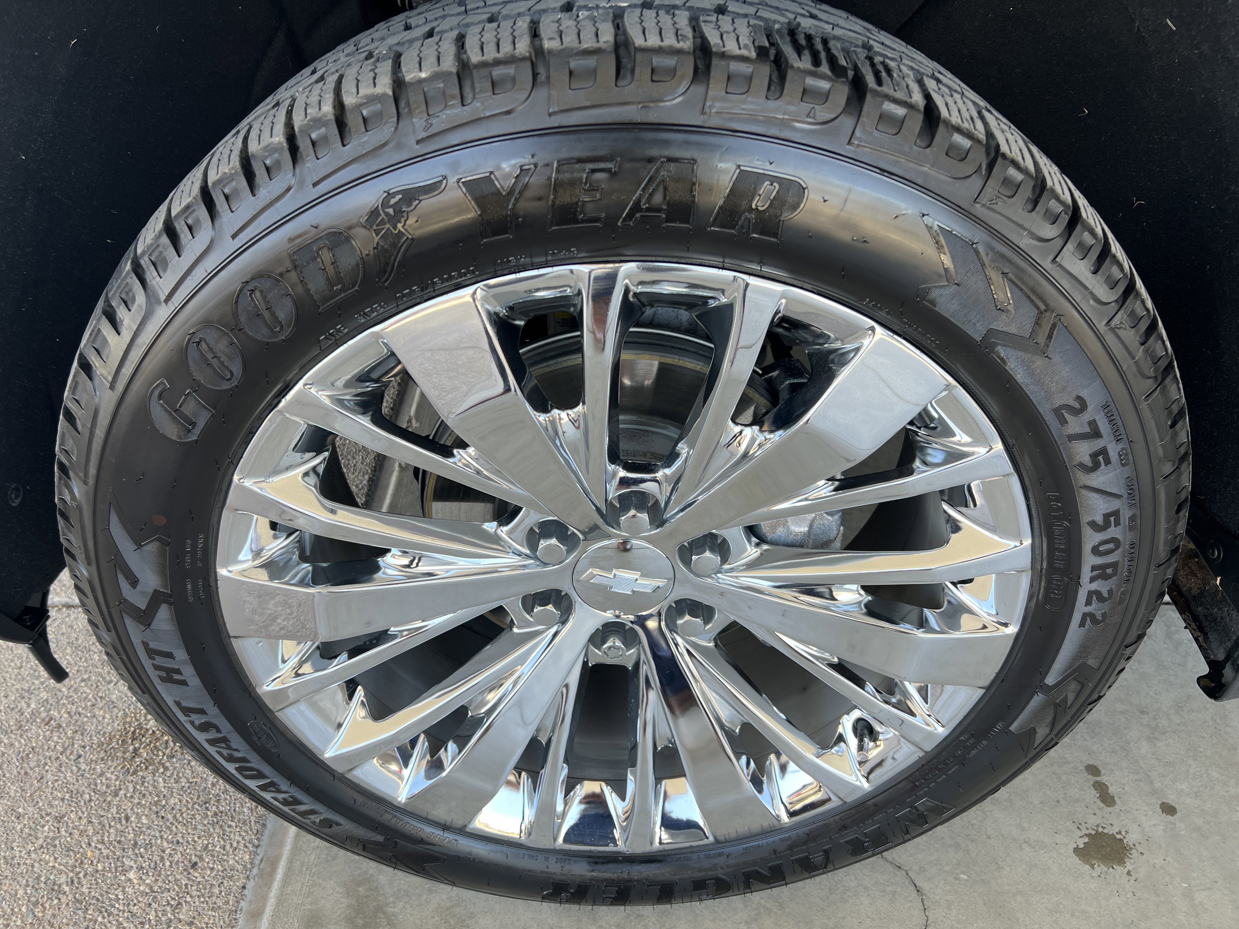Used 2020 Havana Brown Metallic Chevrolet High Country image 11