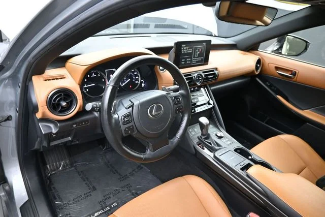 Used 2024 Silver Lexus 300 image 22