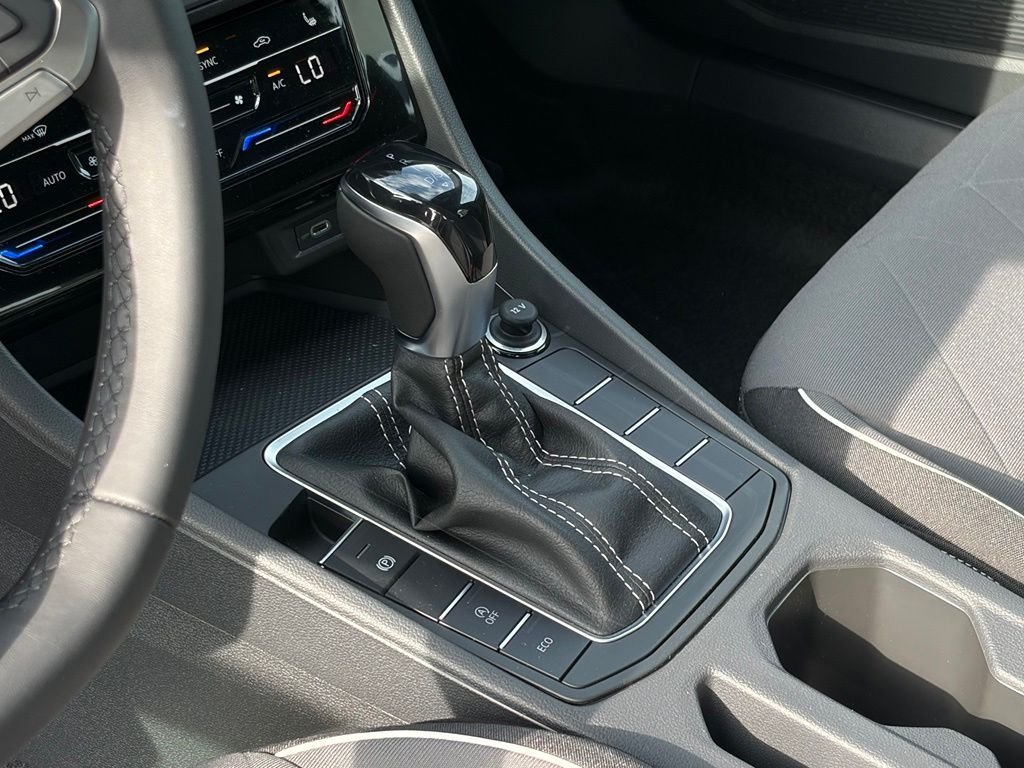 New 2026 Platinum Gray Metallic Volkswagen 1.5T Sport image 11