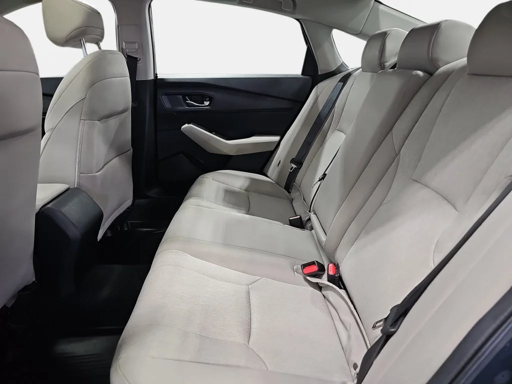 Used 2024  Honda EX image 12