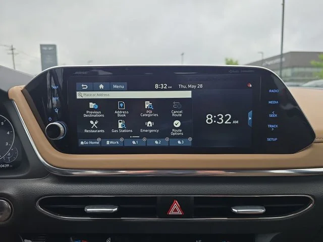 Used 2020 Red Hyundai Limited image 18