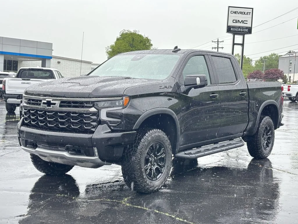 Used 2025 Black Chevrolet ZR2 image 2