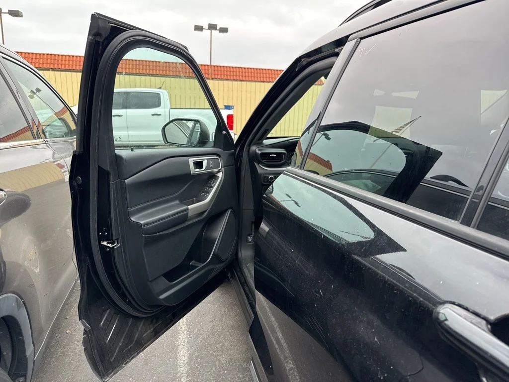 Certified Used 2023 Black Ford XLT image 6