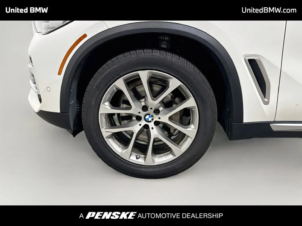 2020 BMW X5 40i - Photo 9