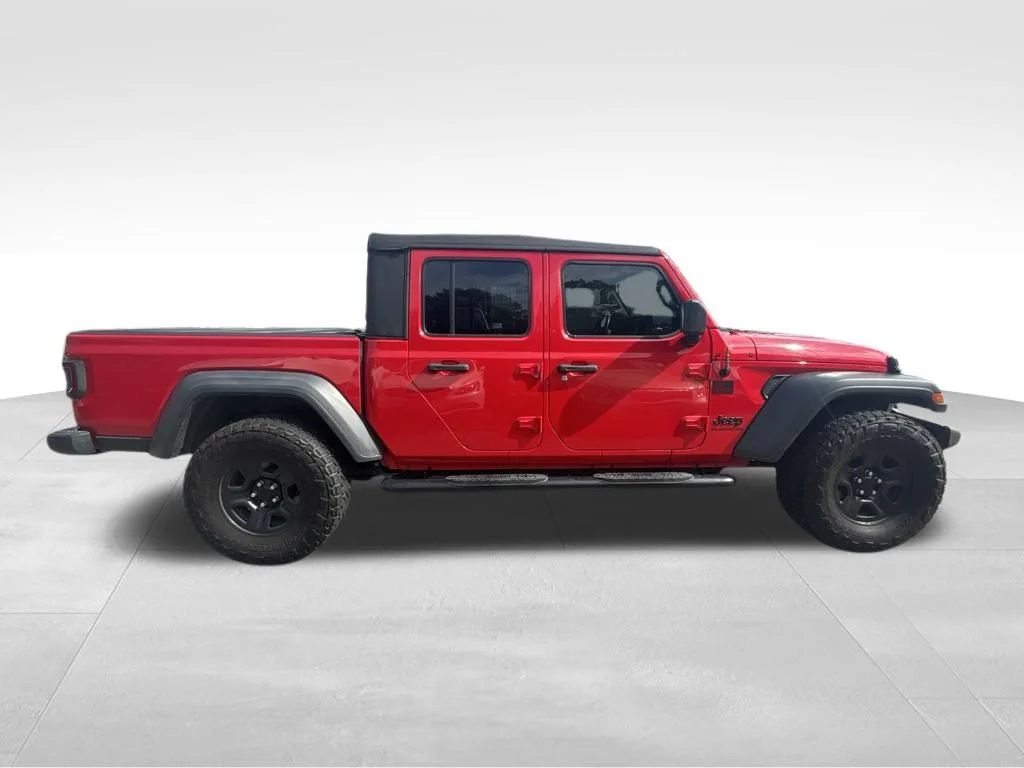 Used 2020 Red Jeep Sport image 8