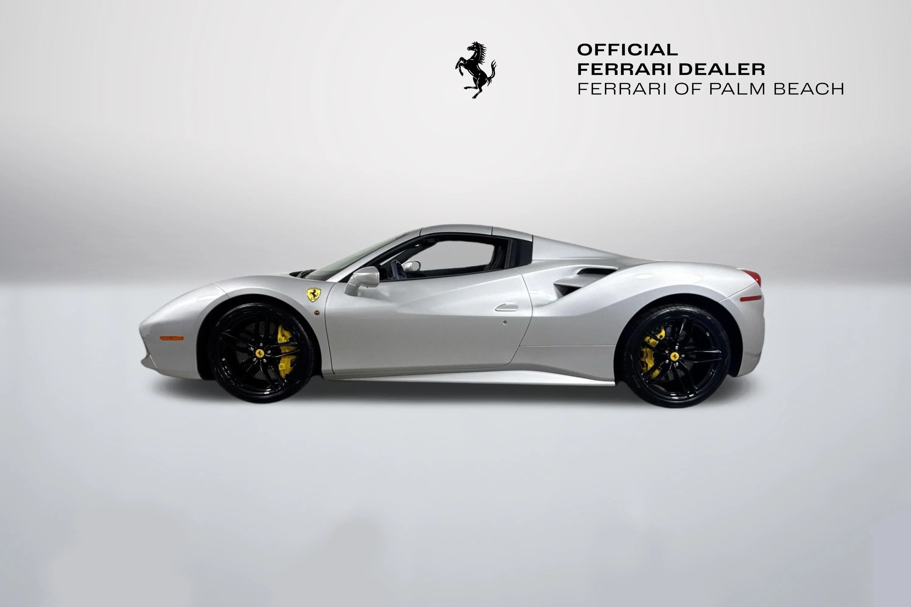 Certified Used 2018 Argento Nurburgring Ferrari Base image 4