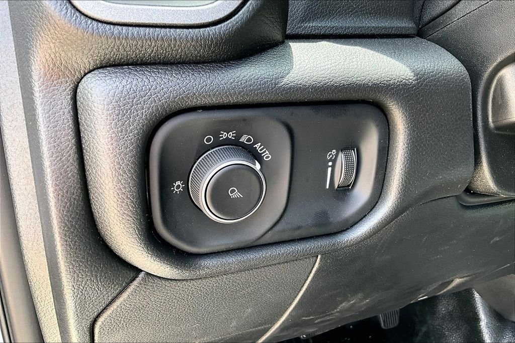 New 2024 Ram 2500 Tradesman 4D Crew Cab