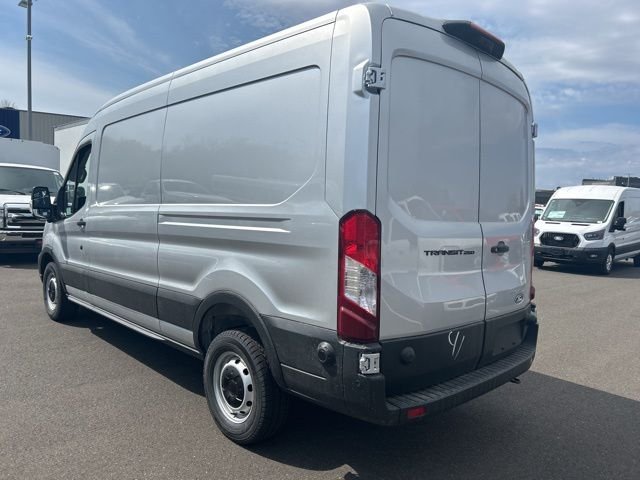 New 2026 Silver Ford Base image 5