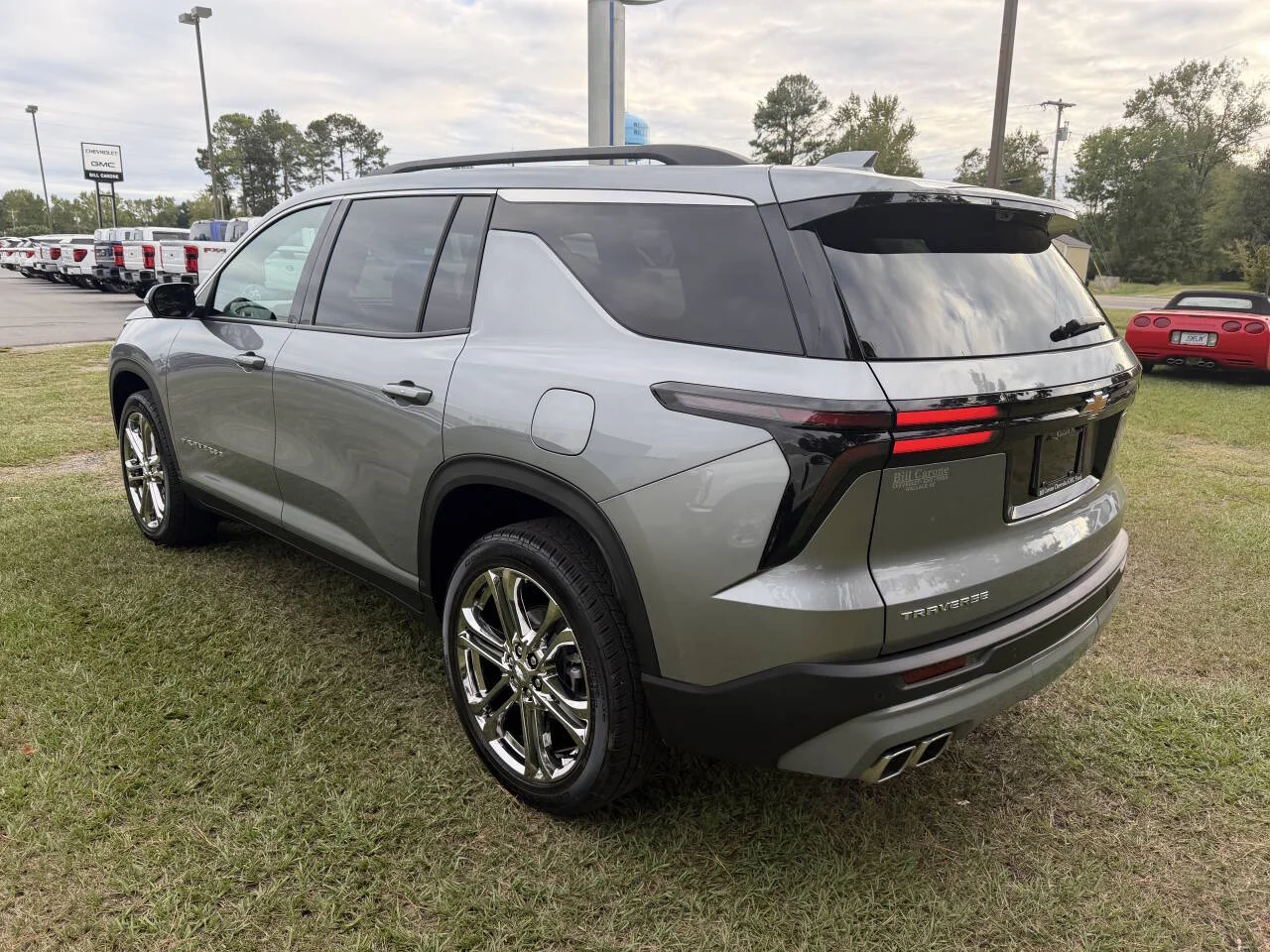 Used 2026 Gray Chevrolet LT 4dr SUV image 21