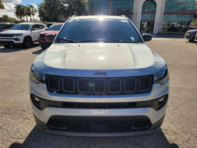New 2026 Silver Zynith Metallic Clear-Coat Exterior Paint Jeep Latitude image 19