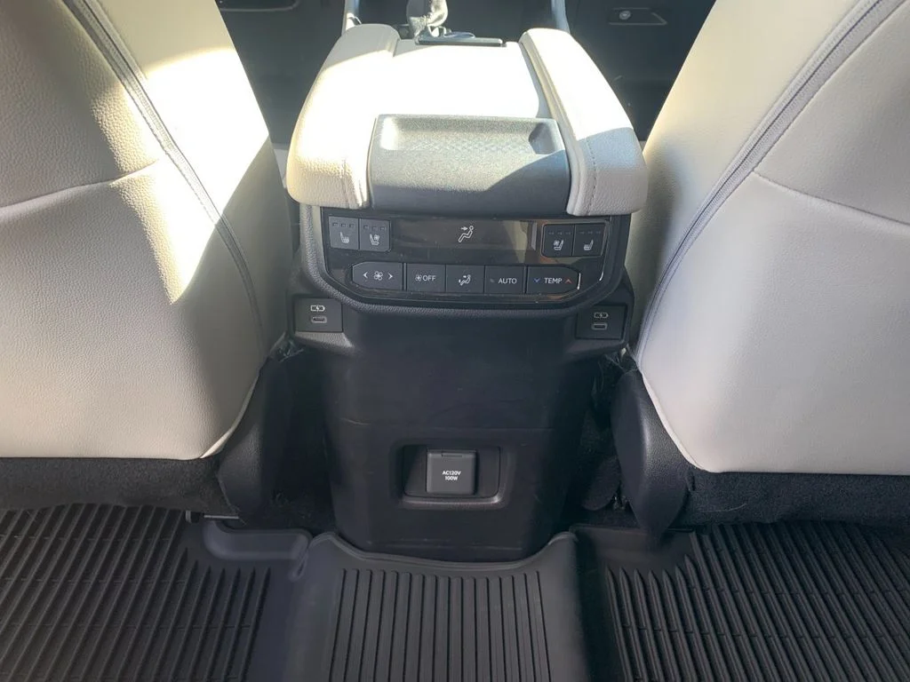 Used 2025  Toyota Platinum image 15