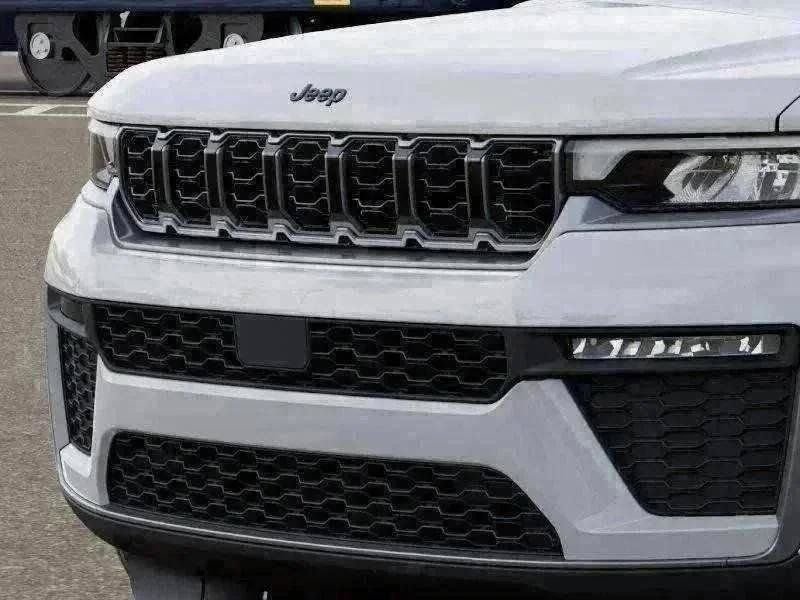 New 2026 Bright White Clearcoat Jeep Limited image 28