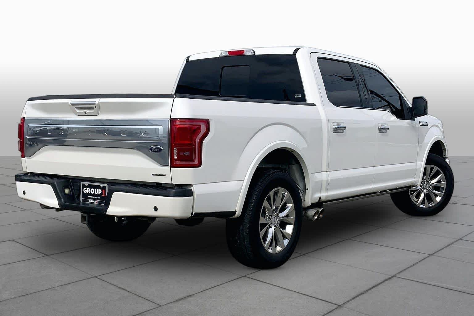 Used 2015 White Platinum Metallic Tri-Coat Ford Platinum image 10