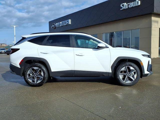 New 2026 White Hyundai SEL AWD image 2