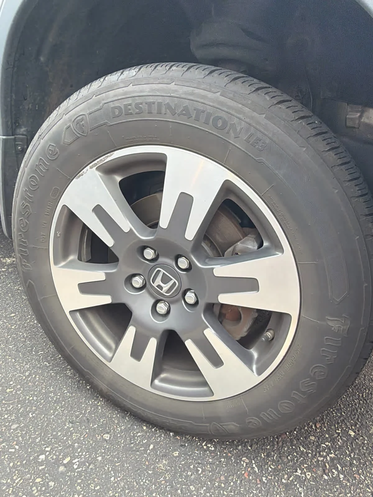 Used 2017 Lunar Silver Metallic Honda RTL-T image 4