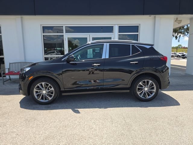 Used 2021 EBONY TWILIGHT METALLIC Buick Preferred image 4