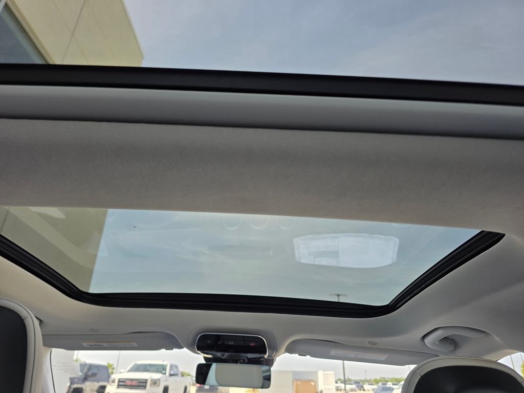 New 2026 Graphite Grey Metallic Mercedes-Benz C 300 image 27