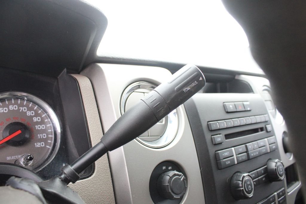 Used 2010 Black Ford XLT image 11