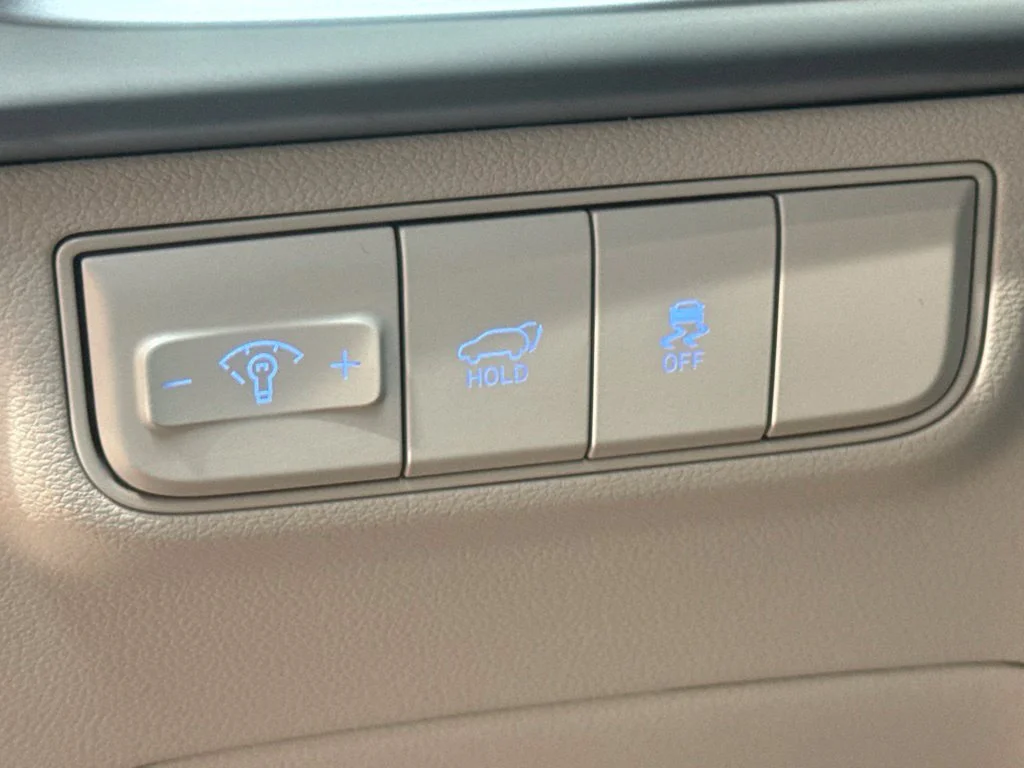 New 2026 Shimmering Silver Hyundai SEL Plus image 23