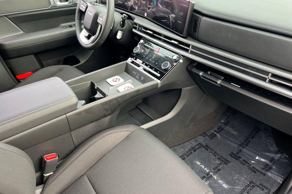 2026 Hyundai Santa Fe SE - Photo 13